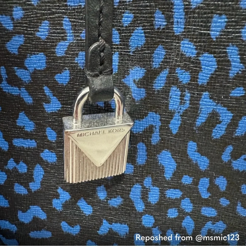 Michael Kors Blue and Black Leopard Print Tote with Wristlet and Strap - Picture 2 of 10